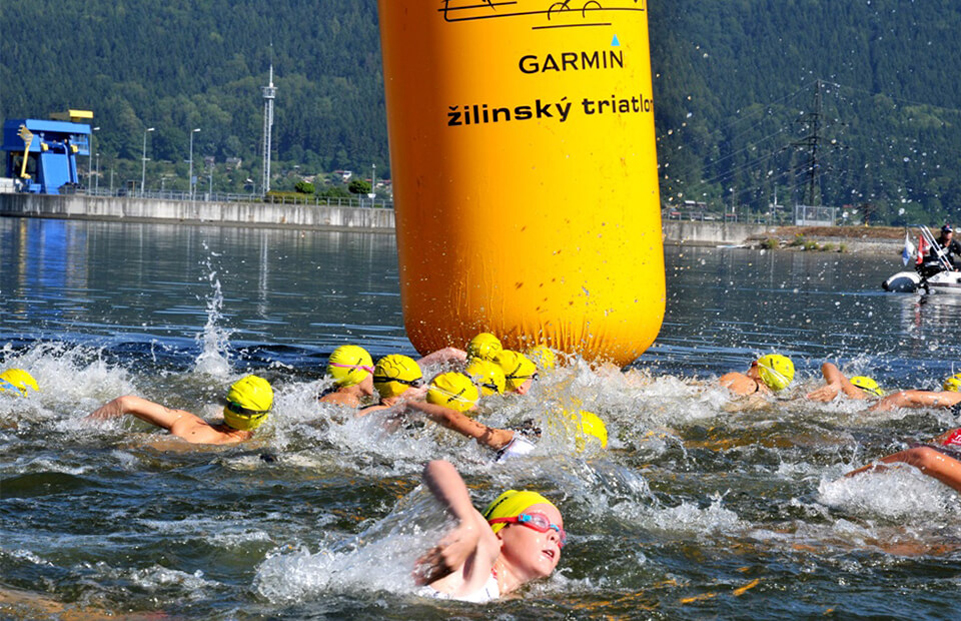 Boa gallegiante in forma di Cubo Axion Float galzilinsky triatlon